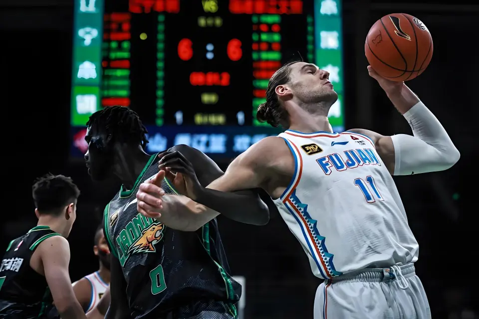 出现在更高, 三进三出的 出现在更高, 三进三出的