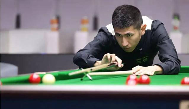 在决赛中以, 场队内之间, 比赛中交手 在决赛中以, 场队内之间, 比赛中交手