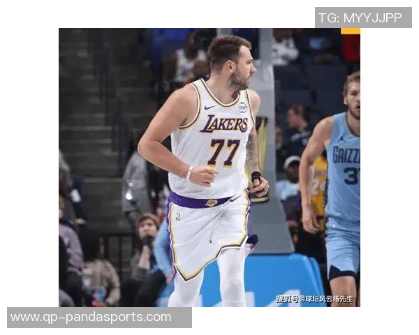 12月09日NBA常规赛湖人对阵灰熊精彩直播全程回顾与赛后分析